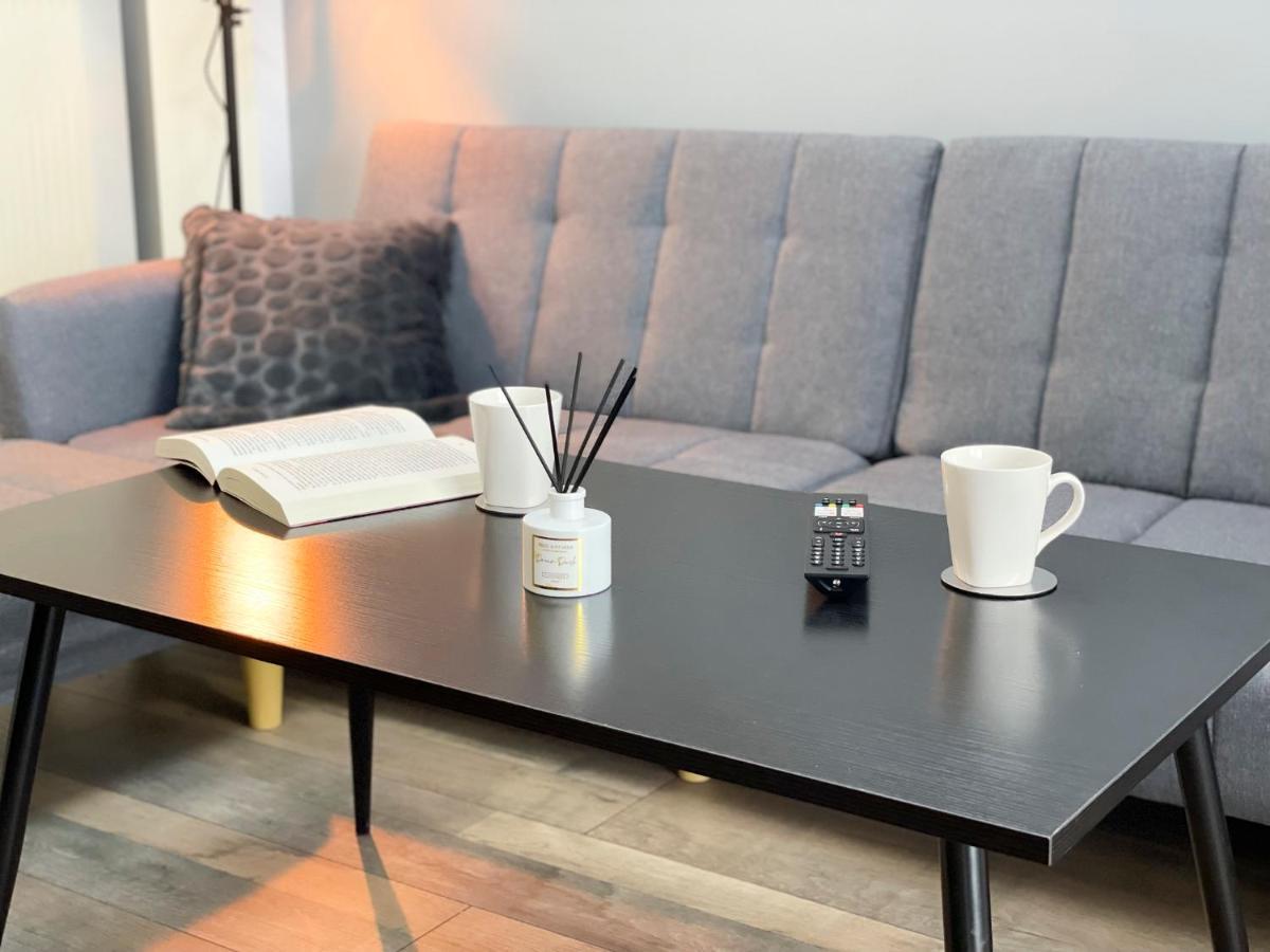 Easy Location - Parking - Free Wifi - Tourism And Business Appartement *